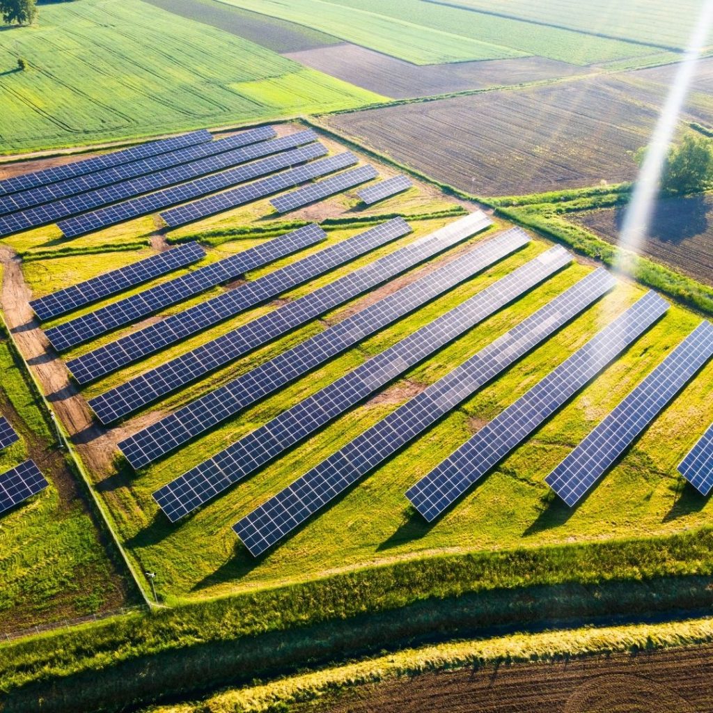 « Utilisations industrielles des panneaux d’énergie solaire »